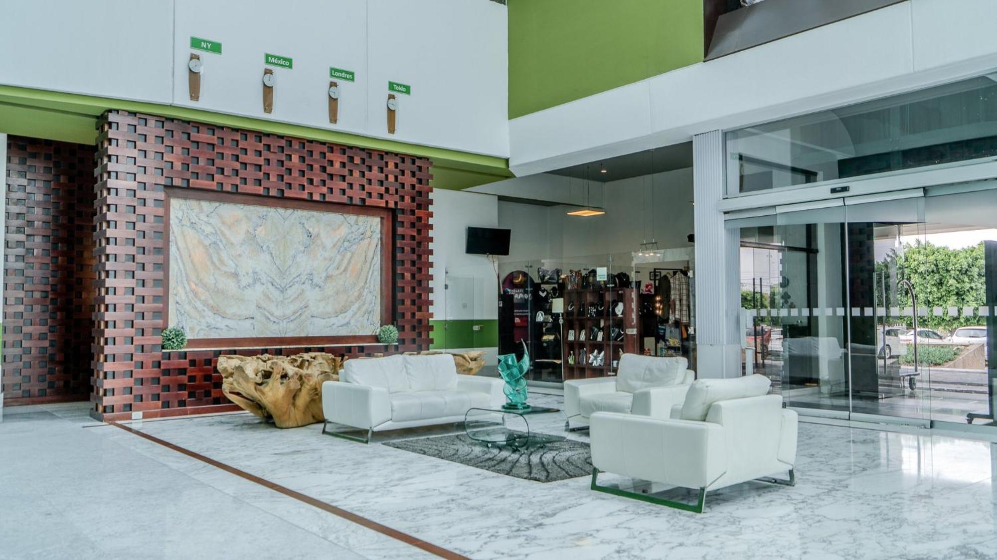 Hotel Queretaro Zona Krystal By Ihg