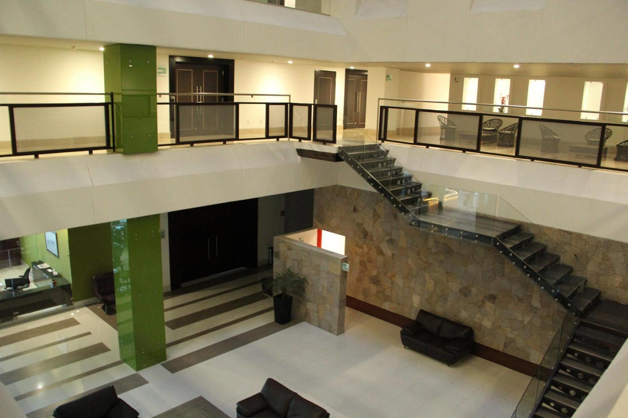 Queretaro Zona Krystal By Ihg Hotel 5*
