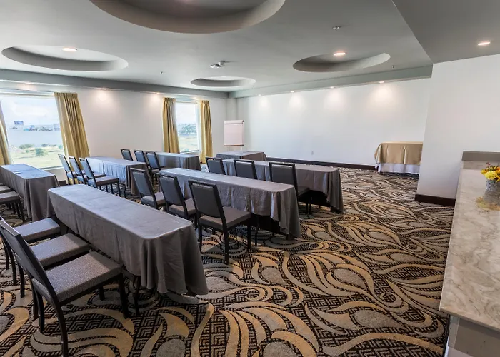 Holiday Inn Queretaro Zona Krystal By Ihg